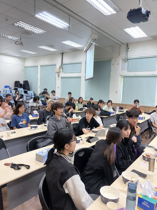 115學年度第一學期大學部(大二~大四)師生座談會圖片